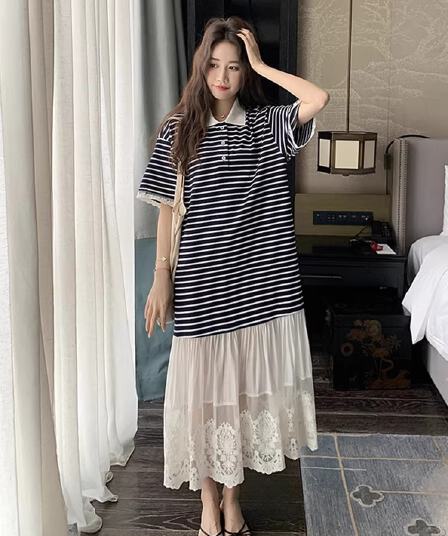POLO 칼라 스트라이프 티셔츠 여성 드레스 2026 여름 새로운 빛 럭셔리 고급 센스 캐주얼 레이스 조각 길다