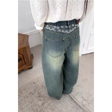 批发韩国原单加厚面料小花刺绣复古色弯刀<b class='q'>牛仔</b>裤