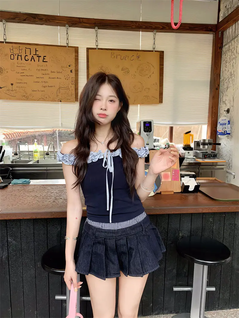 오프숄더 반팔 티셔츠 상세 이미지 4