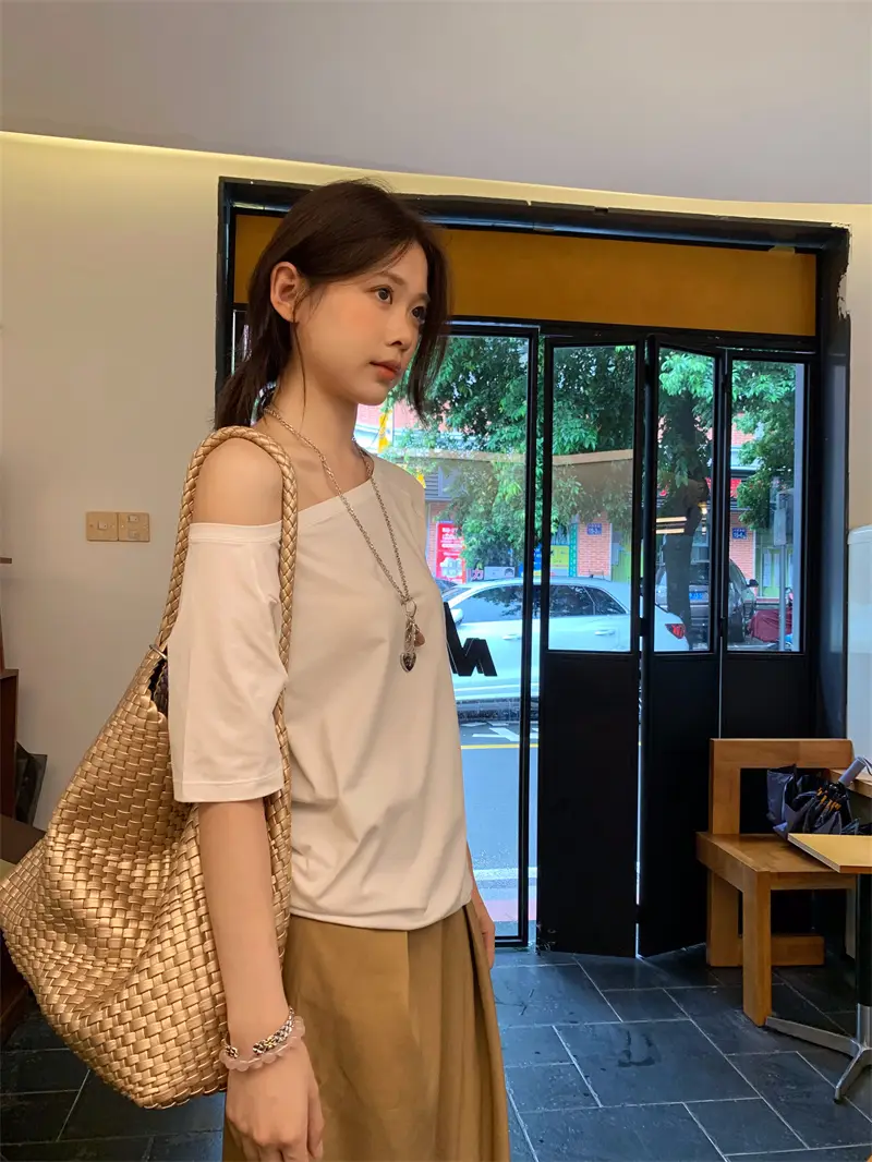 원숄더 오프숄더 반소매 티셔츠 상세 이미지 4