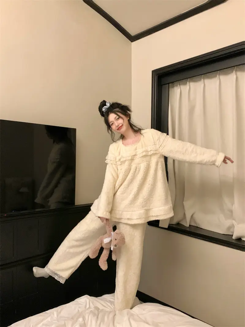 겨울 레이스 디자인 홈웨어 세트 상세 이미지 17