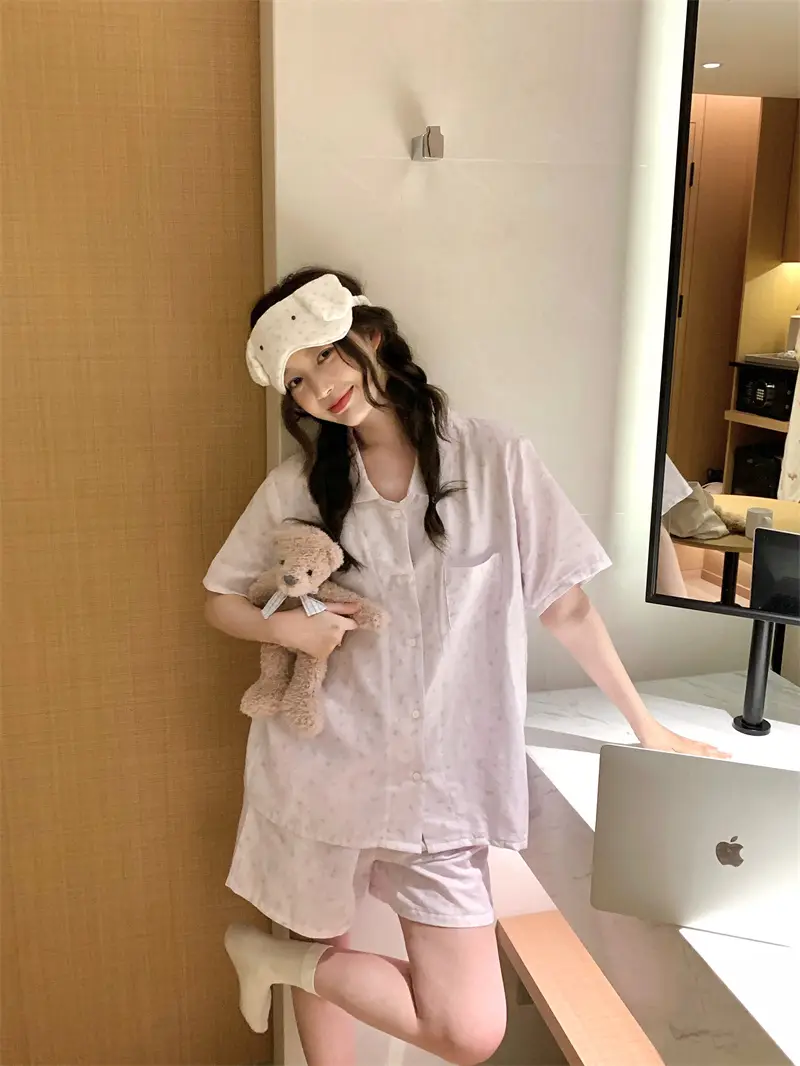 여성용 캐릭터 퍼플 플라워 홈웨어 세트 상세 이미지 4