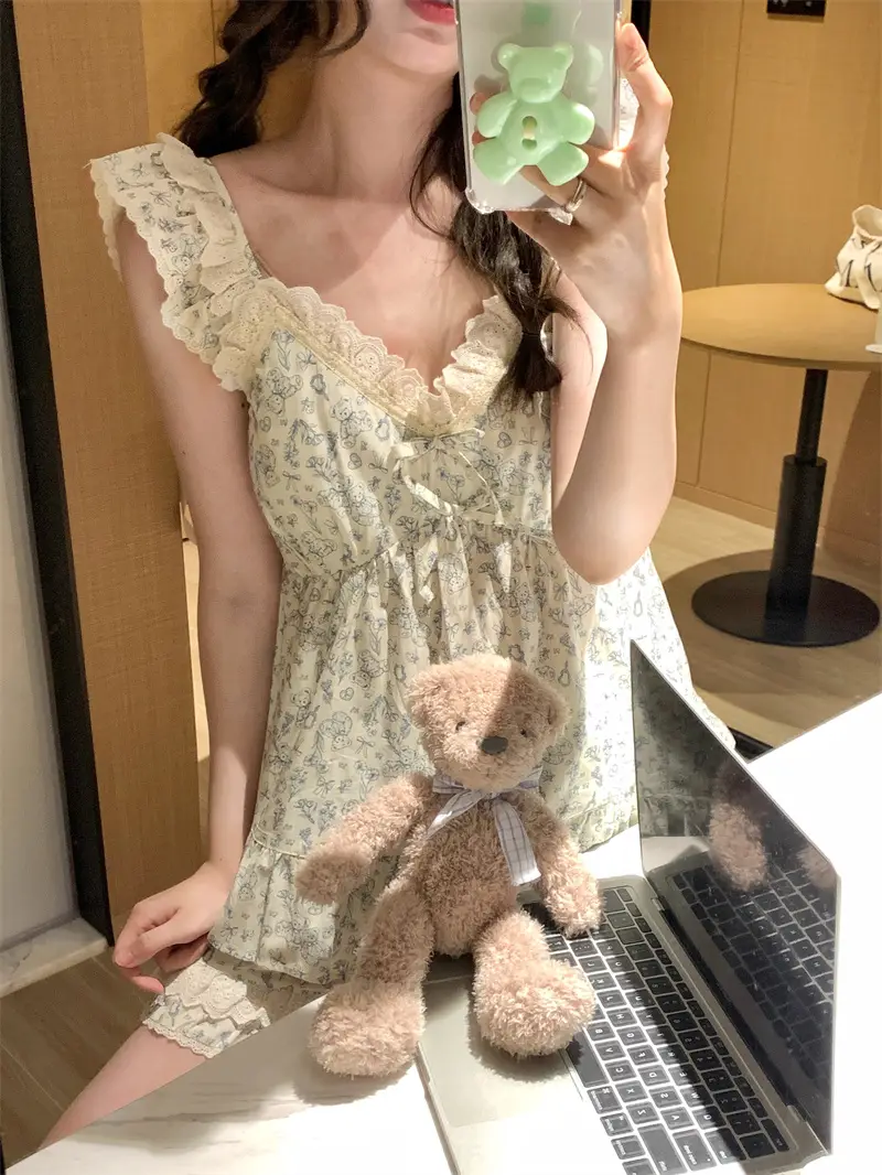 레이스 V넥 슬리브리스 홈웨어 세트 상세 이미지 4