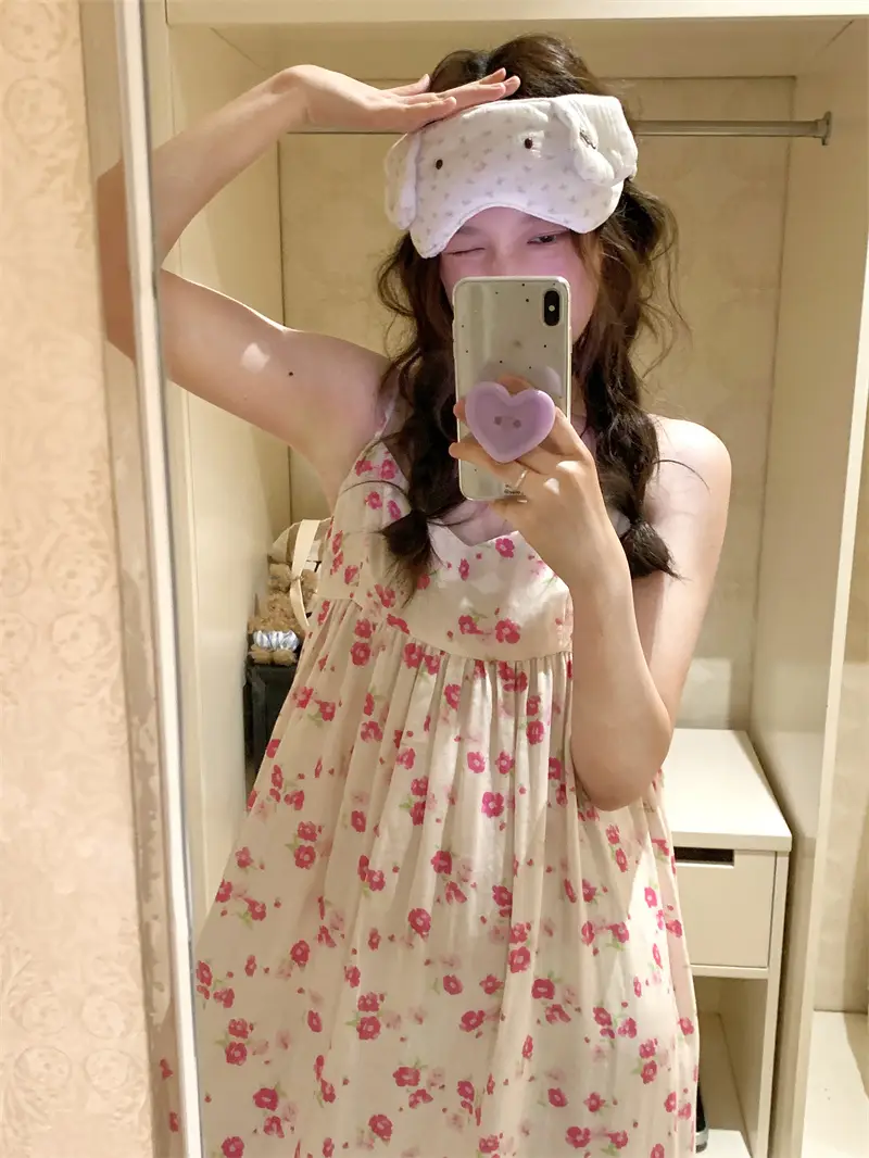 플라워 내추럴 V넥 슬리브리스 나이트드레스 상세 이미지 2