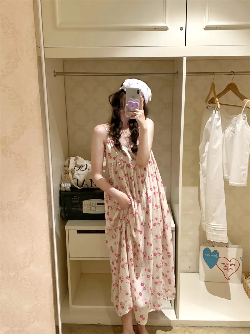 플라워 내추럴 V넥 슬리브리스 나이트드레스 상세 이미지 3
