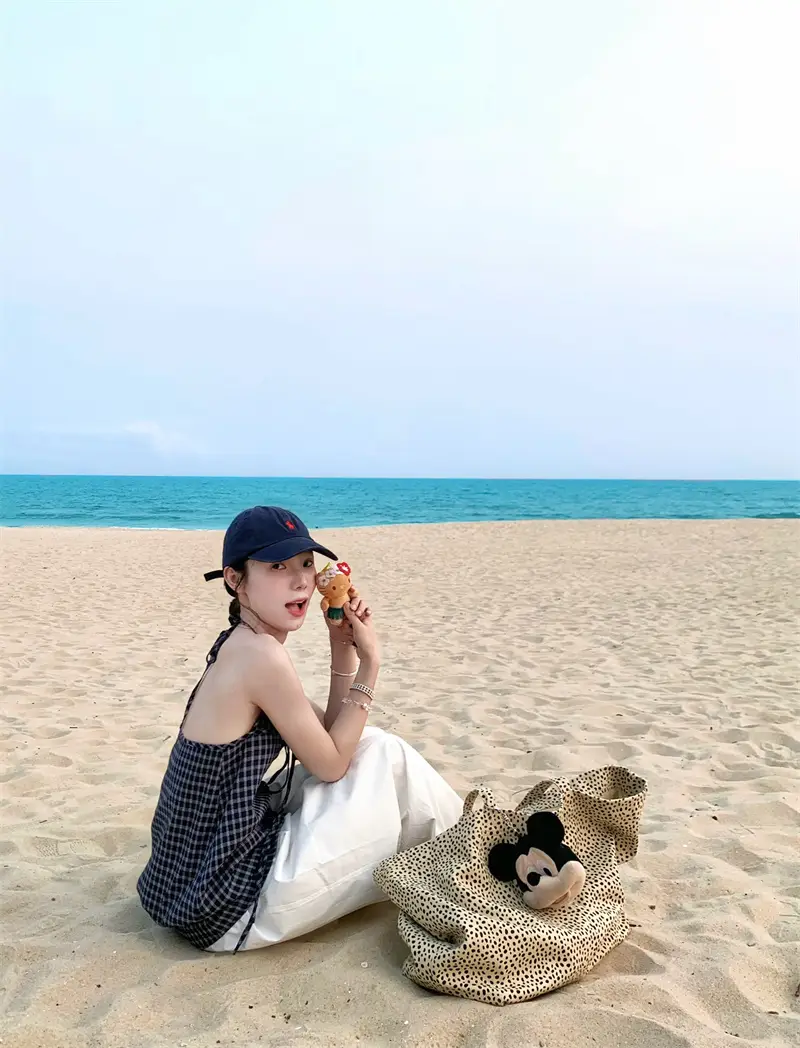 블루 체크 무슬리브 홀터넥 탑 상세 이미지 5