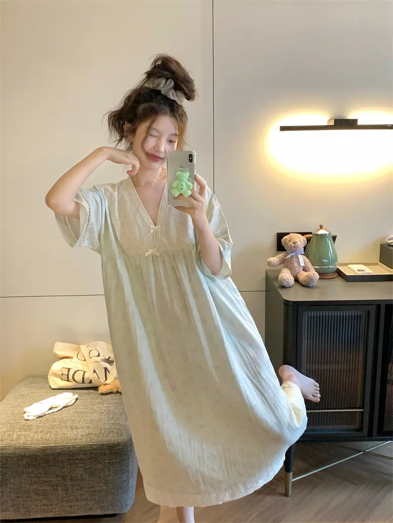 러블리 일본인기 레이스 V넥 미디 나이트드레스 상세 이미지 4