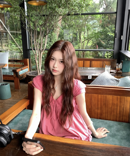 V넥 레이스 조각 프릴 자카드 명중 가져 가라. 달콤함 소녀 인형 셔츠 맨위