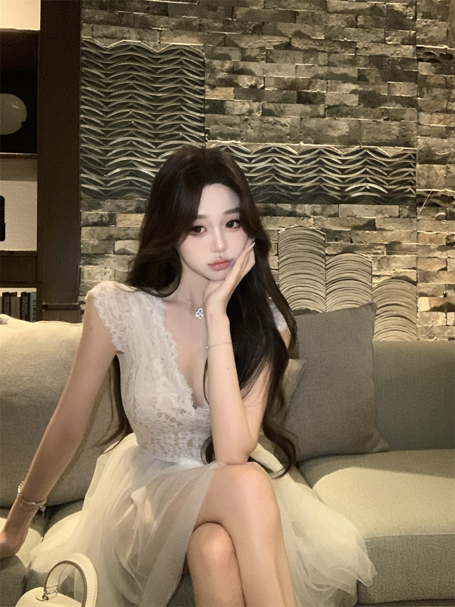 정가 실사 레이스 조각 망사 디자인 허리 수축 보내기 레이스 벨트 슬림해 보이는 민소매 드레스