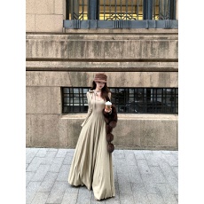 批发实价实拍  芭蕾风艺术大<b class='q'>裙摆</b>方领系带针织收腰长袖连衣裙