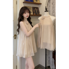 批发实价 实拍   烫钻杏色挂脖<b class='q'>雪纺衫</b>斗篷式上衣有胸针