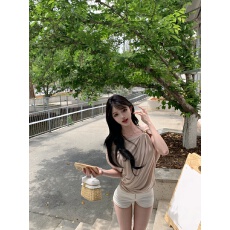 批发实价<b class='q'>实拍</b>   夏季新款设计感金属扣斜肩上衣女短袖宽松显瘦露肩<b class='q'>T</b><b class='q'>恤</b>
