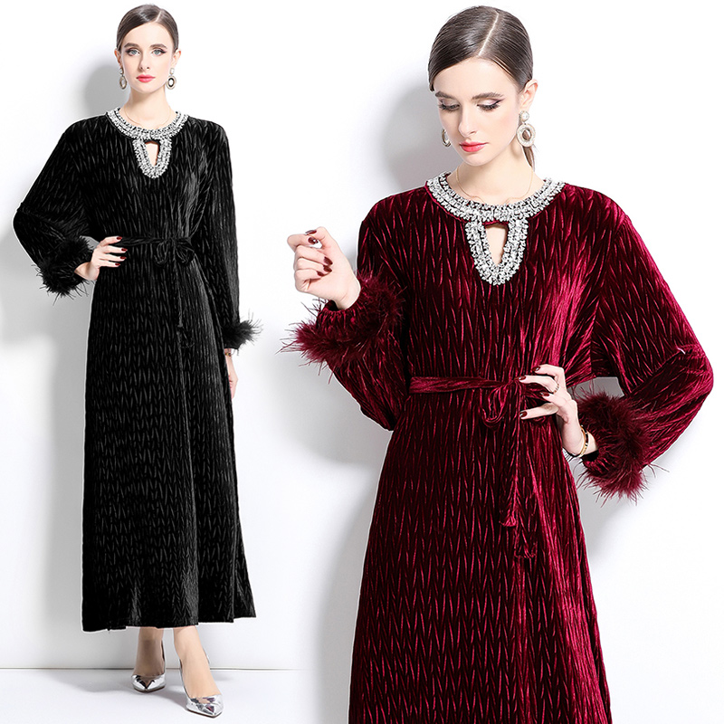 MY14630# 三宅皱褶新款连衣裙手工钉珠复古时尚金丝绒鸵鸟毛高级感皱褶...