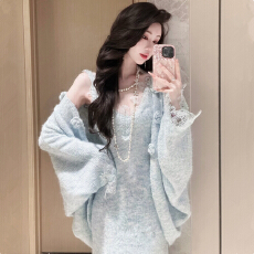 批发Sun雅乔多伦多之秋冬四色V领针织裙含羊毛慵懒毛衣两件套装女