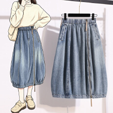 批发实拍<b class='q'>大码</b>女2026新款松紧腰牛仔半身裙微胖MM设计感显瘦拉链花苞裙