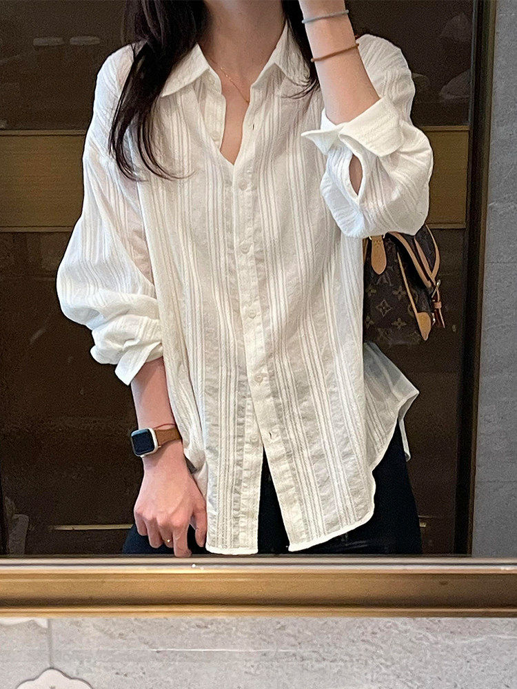한 부서 고급 센스 화이트 자카드 긴팔 여성 셔츠 봄 여름 오래된 돈 바람 루즈핏 느긋한 자외선 차단 셔츠 ins