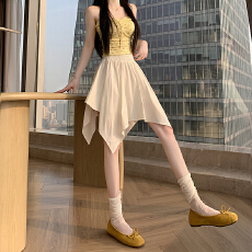 批发实拍2026春夏<b class='q'>时尚</b>新款高腰显瘦弹力五分不规则裙<b class='q'>裤</b>