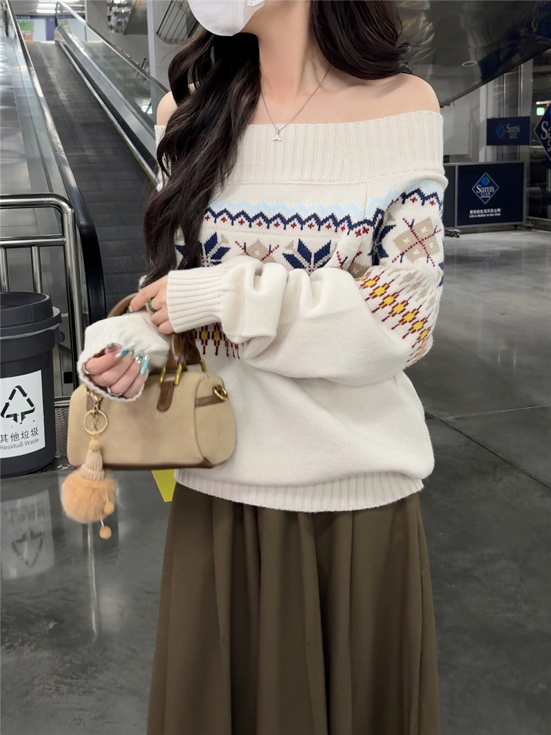 Shooted Fair Isle V-neck Top for Women with Unique Design, Long Sleeve Knit Sweater, Autumn/Winter, Youthful and Unique
