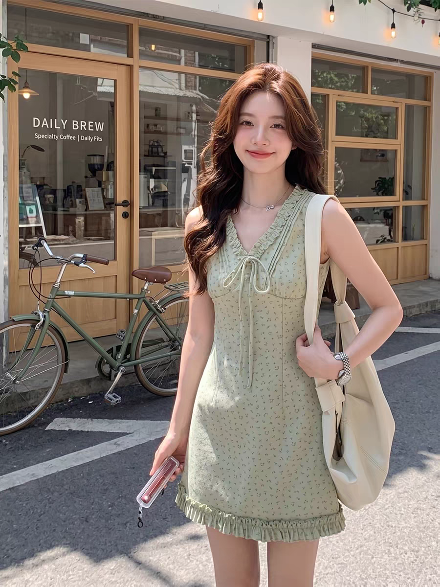 한 부서 달콤함 꽃무늬 프릴 레이스업 V넥 민소매 여성 드레스 여름 작은 키 몸매 가꾸기 아름다운 미니 스커트
