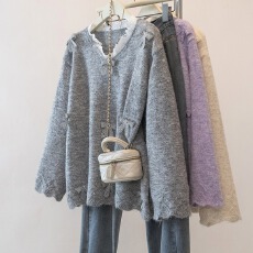 批发实拍大码蕾丝针织衫女秋季时尚软糯毛衣打底衫宽松显瘦洋气上衣