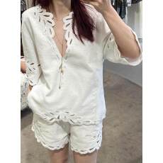 批发大码胖mm韩系夏季时尚镂空宽松刺绣V领五分<b class='q'>袖</b><b class='q'>上衣</b>松紧腰短裤套装