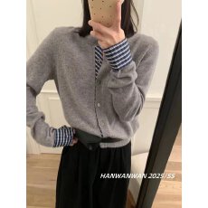 批发韩系复古设计感小众假两件针织衫女秋冬<b class='q'>修身</b>格子拼接毛衣开衫外套