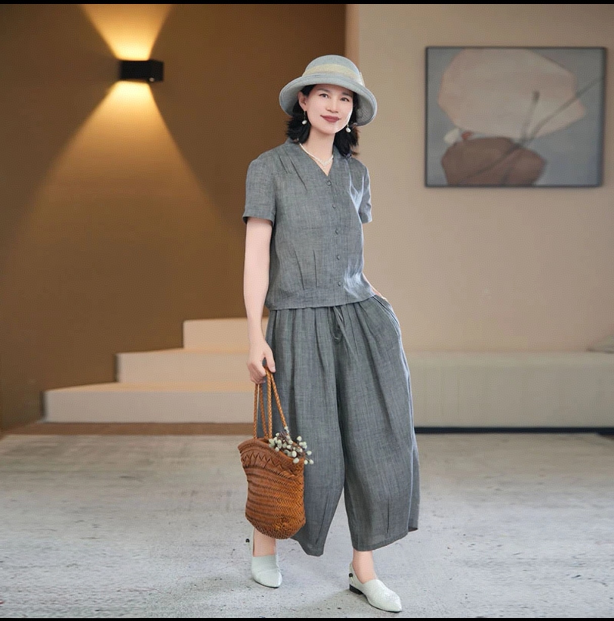 라미 수묵화 회색 정장 V넥 품격 섹션 반팔 세트 단추 중년 여성