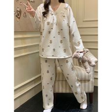 批发冬季空气夹层（带胸垫）蕾丝花边V领长袖长裤睡衣套<b class='q'>装</b>