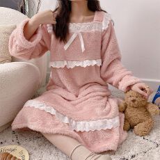 批发冬季长毛绒蕾丝花边方领长袖睡裙女士家居服韩版裙