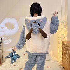 批发冬季新款长毛绒睡衣女可爱卡通套头连帽<b class='q'>家居服</b>套装 260克