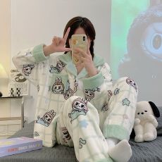 批发冬季新款睡衣女法兰绒开衫翻领卡通甜美家居服套装 220克