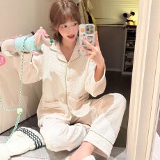 秋冬季新款睡衣女空气夹层长袖少女甜美宽松家居服套装280克