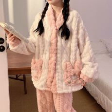 批发冬季<b class='q'>新款</b>提花长毛绒睡衣女开衫V领卡通家居服套装 280克