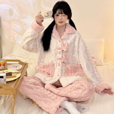 批发冬季新款<b class='q'>睡衣</b>女长毛绒开衫翻领甜美少女家居服套装 280克