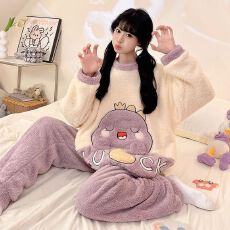 批发冬季<b class='q'>新款</b>睡衣女加厚长毛绒卡通圆领休闲家居服套装 260克