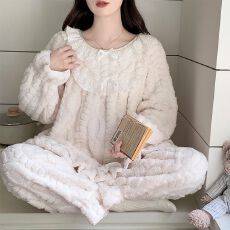 批发冬季新款提花加厚长毛绒睡衣女公主风甜美家居服套装 260克