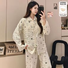 批发春季睡衣女新款云朵棉万年格卡通双长开衫带固定胸垫家居服套装