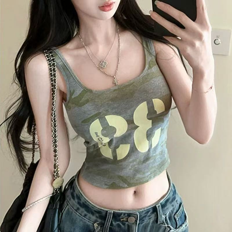아메리칸 핫걸 카모플라주 프린트 캐미솔 다용도 알파벳 프린트 맨위