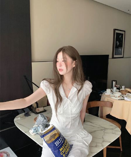 sasaouni 학원 체크무늬 한국 스타일 슬림해 보이는 허리 수축 체크무늬 V넥 여성 셔츠 작은 대중 디자인 센스 맨위 작은 셔츠