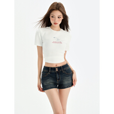 批发直播 2026夏季深蓝牛仔热<b class='q'>裤</b>女低腰掐腰设计高弹显瘦<b class='q'>提</b><b class='q'>臀</b>辣妹短<b class='q'>裤</b>