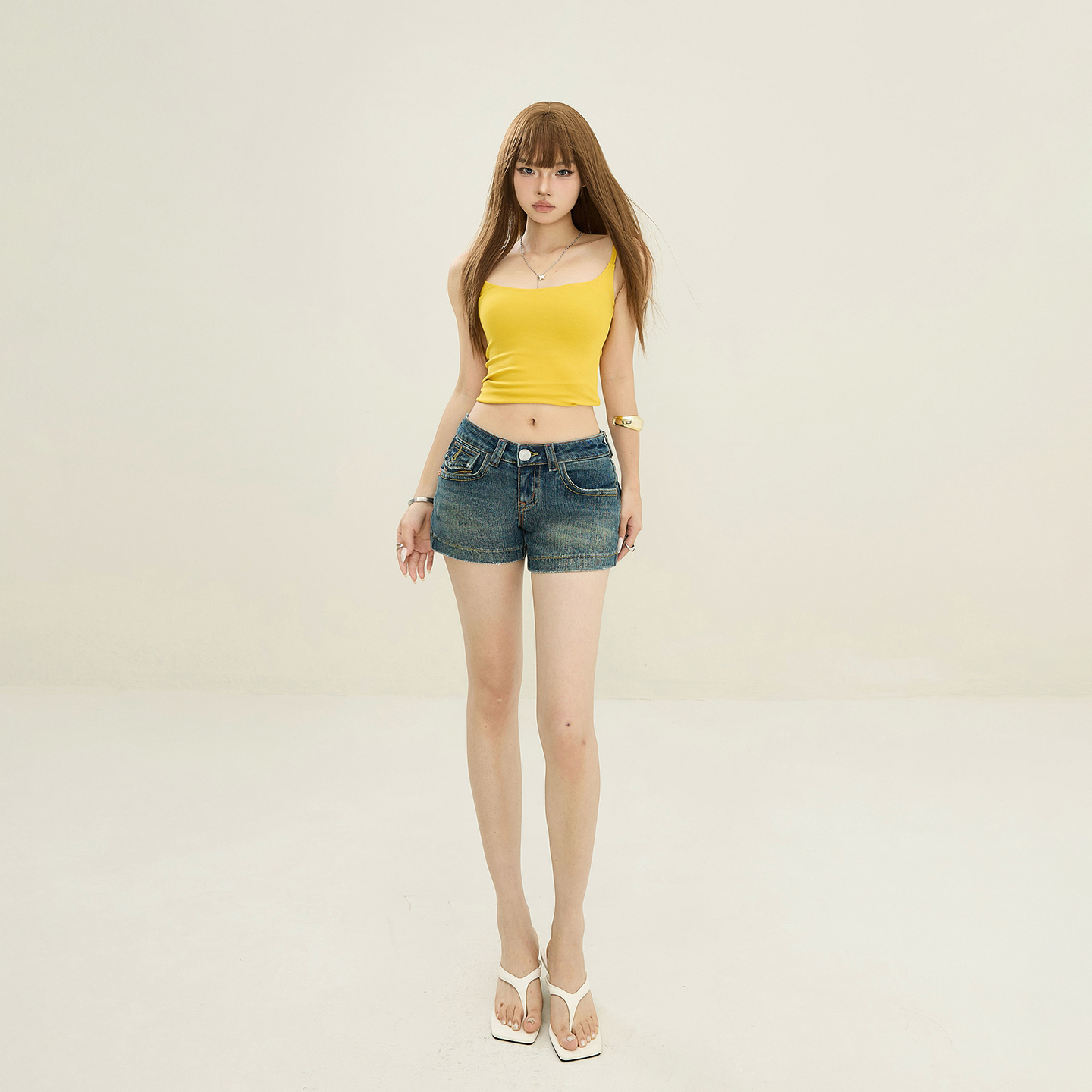 샤오홍 예약하기 추천 새로운 순수한 욕망 핫걸 데님 반바지 아메리칸 레트로 마 오래된 여름 하이웨이스트 타이트 스커트 슬림해 보이는