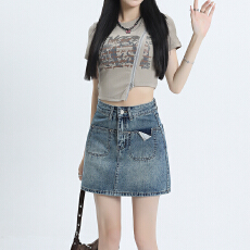 批发小红书推荐 氛围感复古牛仔短裙<b class='q'>女</b>高腰提臀显瘦防走光内衬 A 字裙