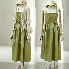 批发实拍大码女装春夏微胖显瘦遮肚绿色吊带裙度假+冰丝针织开衫套装