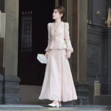 批发秋季穿搭一整套大码<b class='q'>胖</b><b class='q'>mm</b><b class='q'>蕾丝</b>刺绣上衣半身裙新中式国风气质套装女