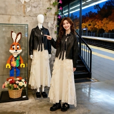 批发秋季搭配一整套大码<b class='q'>胖</b><b class='q'>mm</b><b class='q'>皮衣</b>外套半身裙松弛感复古减龄两件套装女