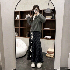 批发秋季搭配一整套大码<b class='q'>胖</b><b class='q'>mm</b><b class='q'>翻领</b>针织衫格子半身裙学院风减龄套装裙女