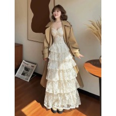 批发秋季穿搭一整套大码胖mm风衣外套背心<b class='q'>蕾丝</b>半身裙高级时尚三件套装