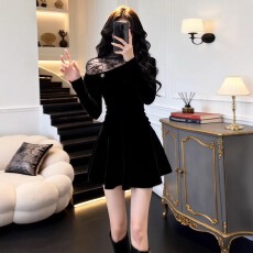 批发夏季搭配一整套大码胖mm蕾丝拼接<b class='q'>丝绒</b>上衣半身短裙高级漂亮<b class='q'>套装</b>女