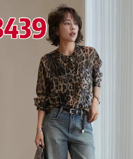 레오파드 무늬 레트로 라운드 넥 더블 막대기 가방 뽕나무 누에 실크 긴팔 셔츠