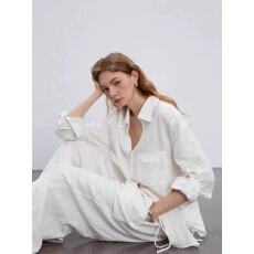 批发松弛随性 舒适V领亚麻<b class='q'>衬衫</b> 宽松版型简约防晒长袖<b class='q'>衬衣</b>